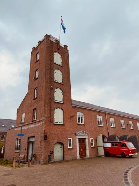 De Oude Brandweerkazerne 4 Persoons 2 Kamer Appartement 卡茨休维尔 外观 照片